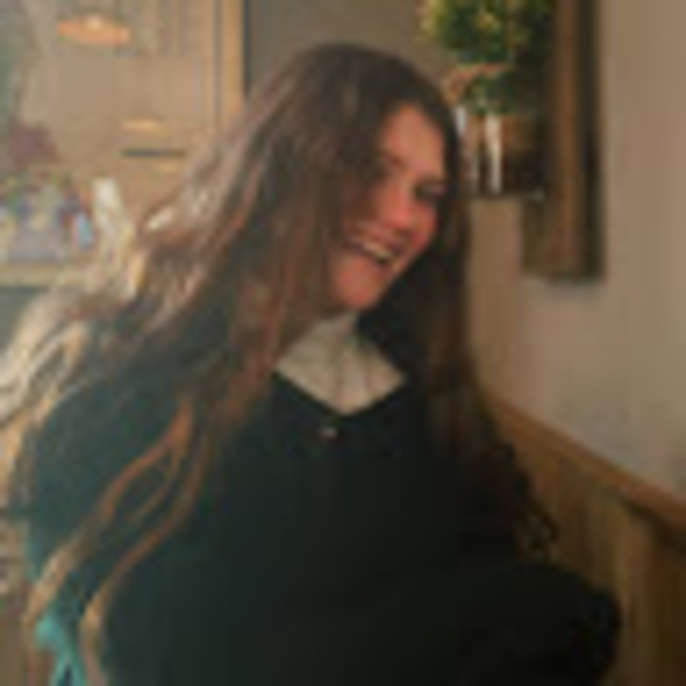 Meet your Posher, Isabella